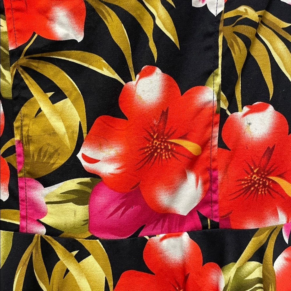 Voodoo Vixen | Black/Red | Hibiscus | Floral | Ruffled Neck | Mini Dress |Size L - Picture 12 of 17